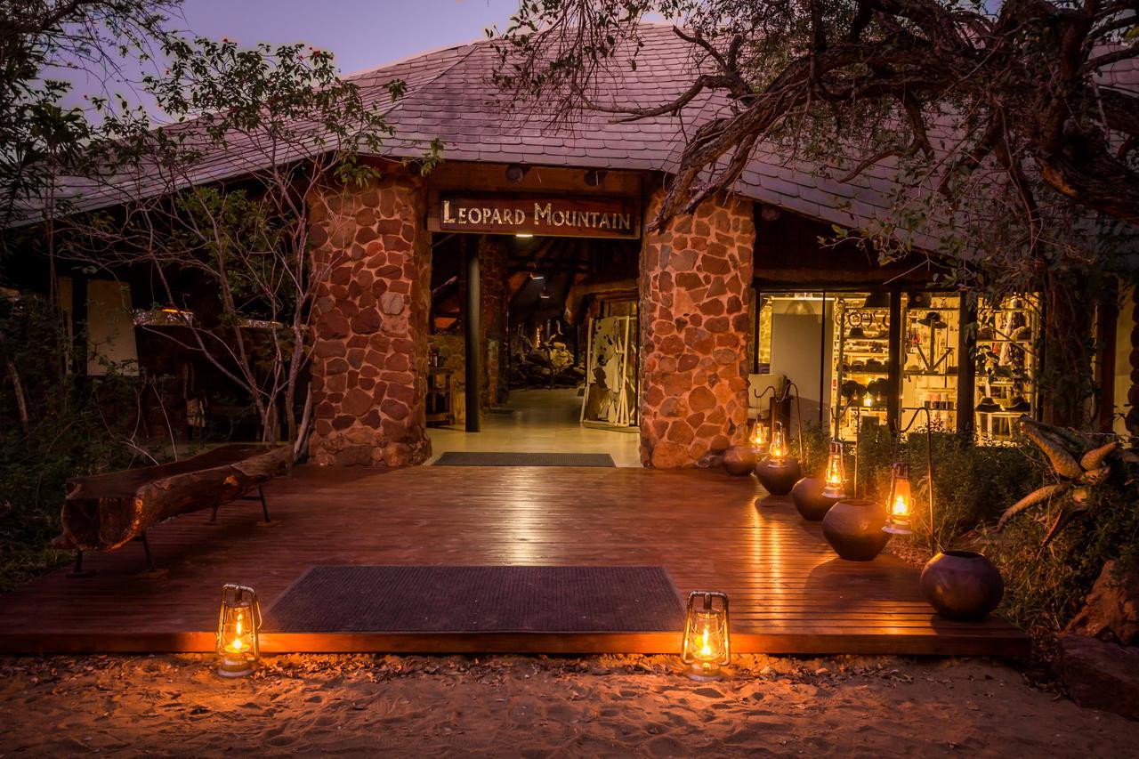 レオパード マウンテン サファリ ロッジ Manyoni Private Game Reserve エクステリア 写真